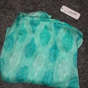 Charming Charlie scarf